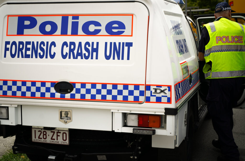 Man dies in hospital following crash - 4CC